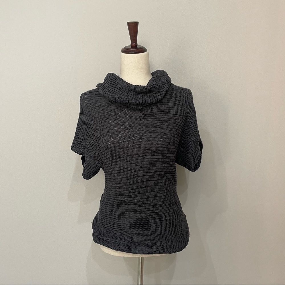 Bebe Cowl Neck Tunic Sweater Gray Short Sleeve Size Small